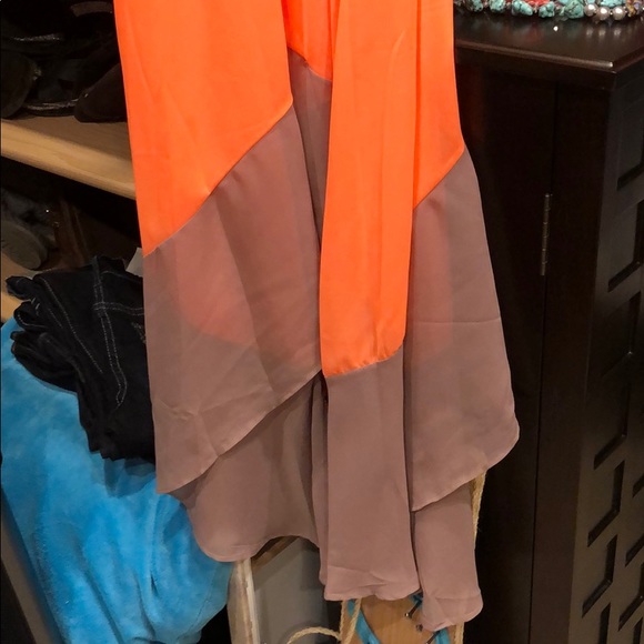 Neon orange flowy dress - Picture 2 of 2